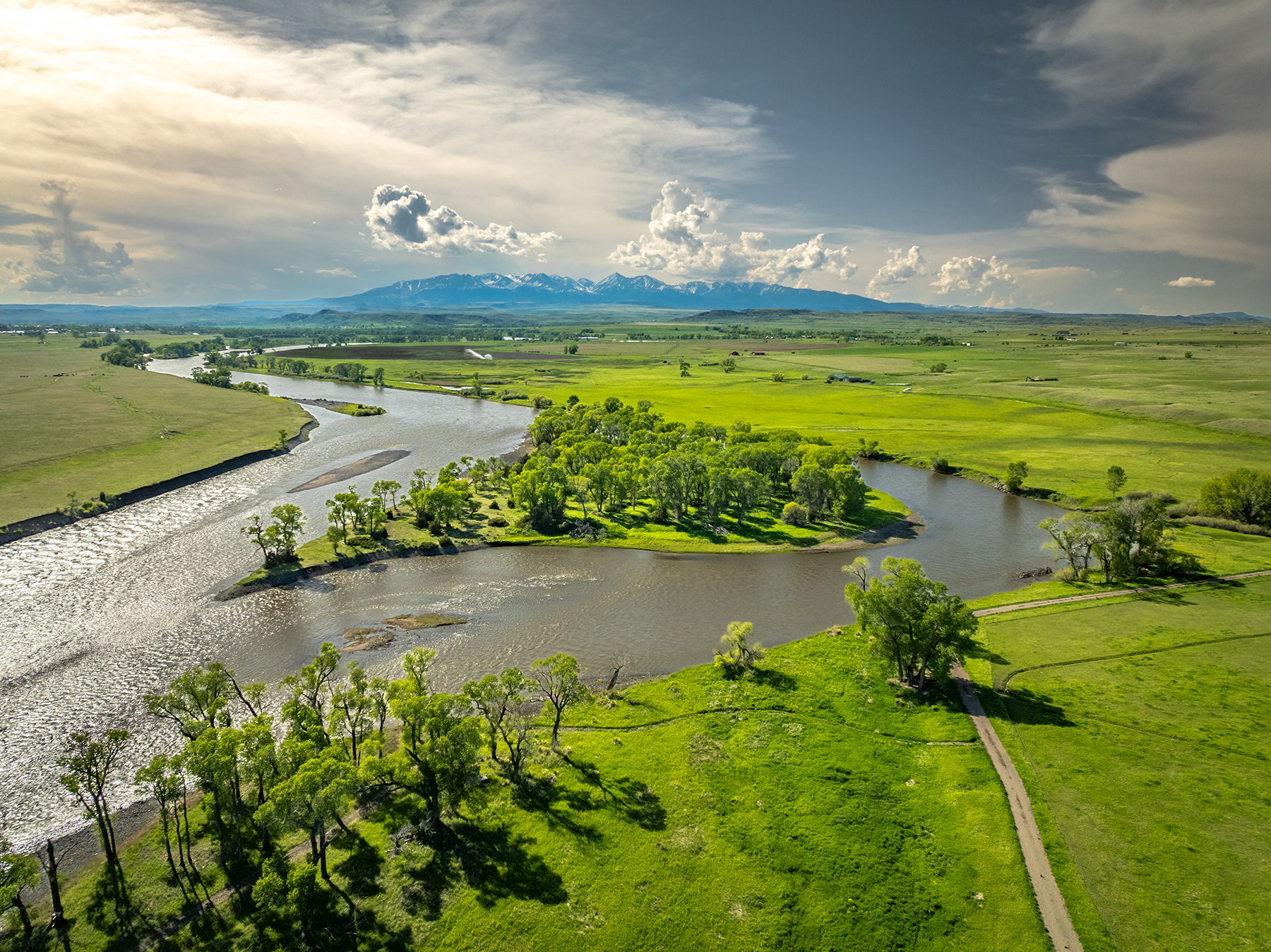 Yellowstone Bluff Ranch property picture 3 of 52