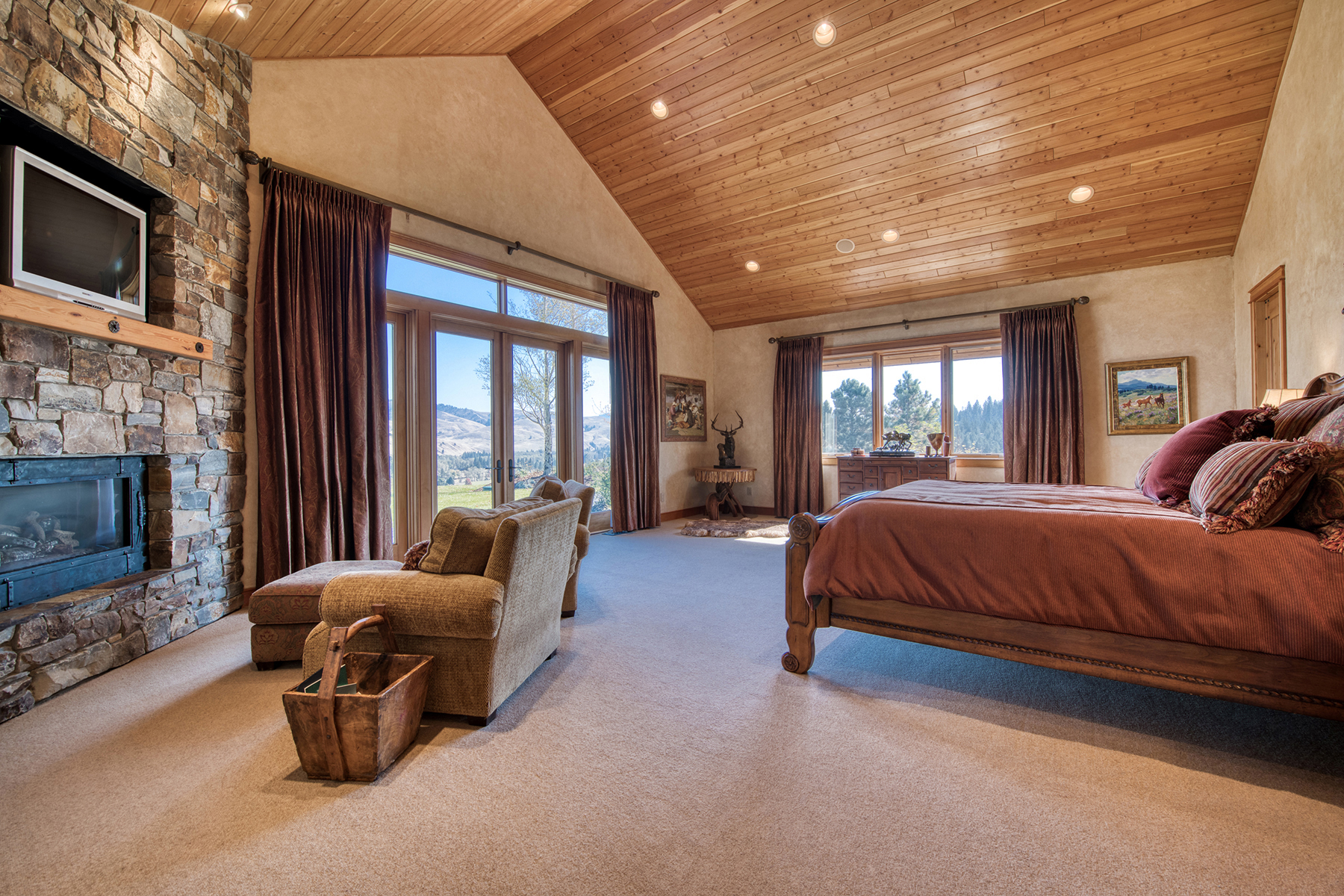Two Feathers Ranch property picture 40 of 101