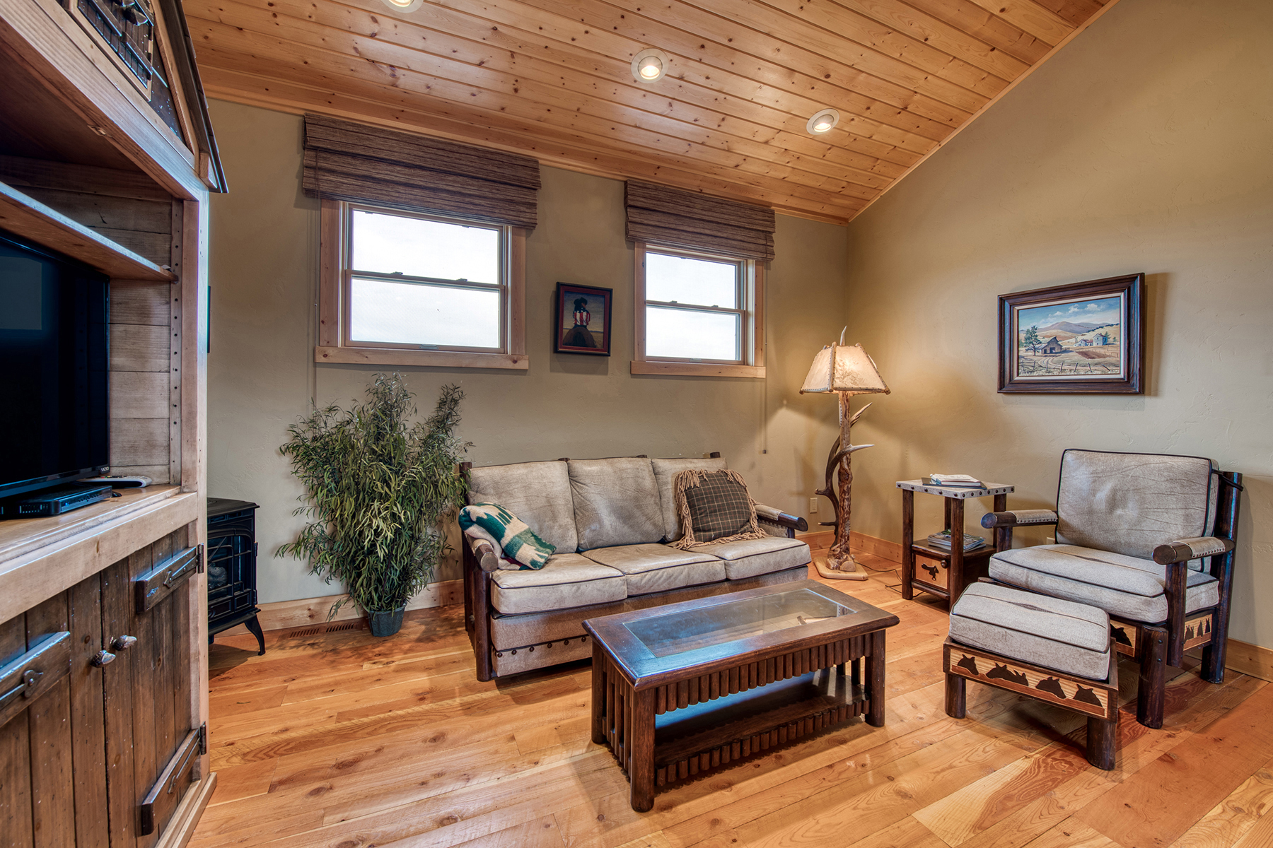 Two Feathers Ranch property picture 68 of 101