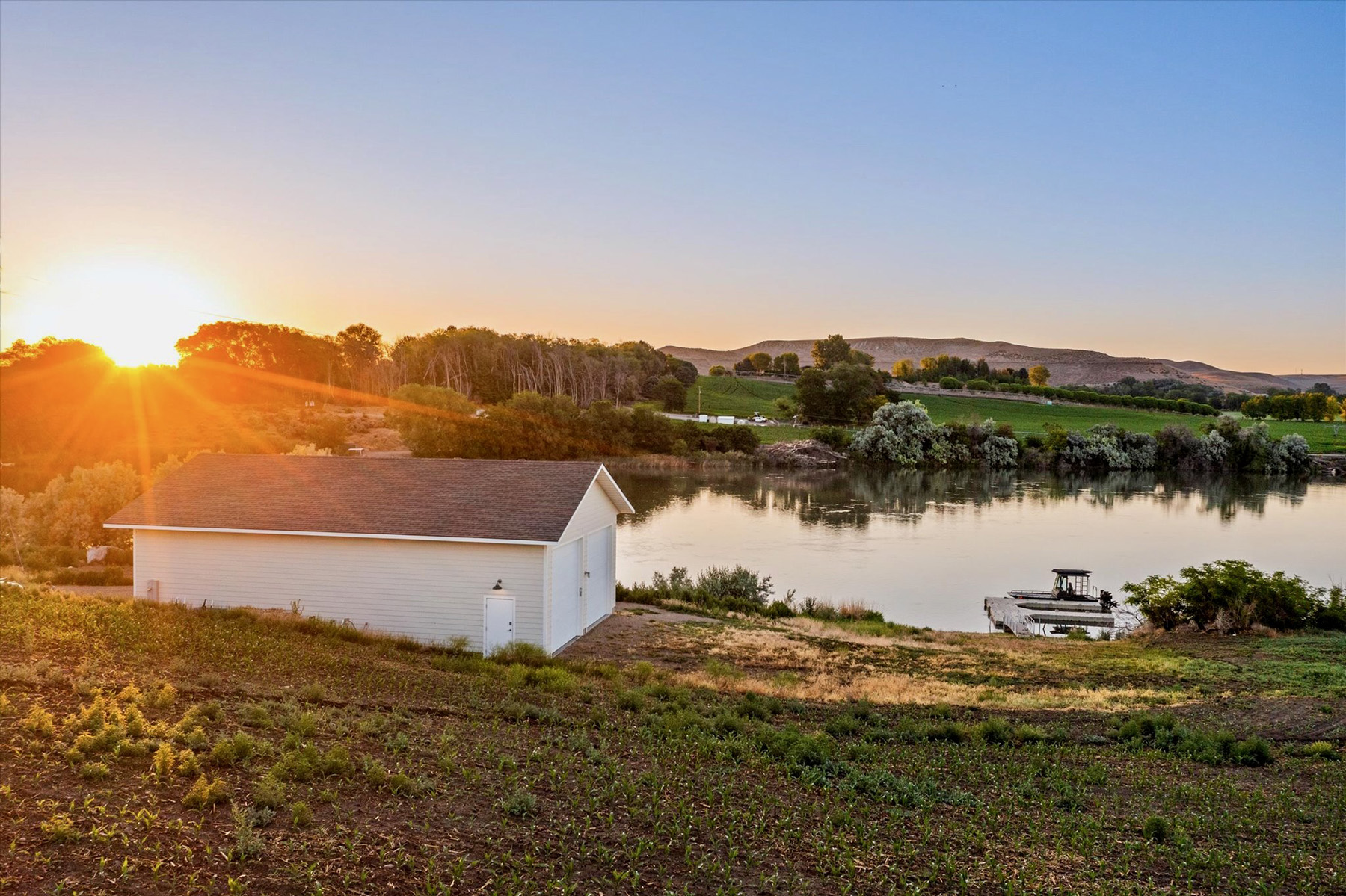 Snake River Retreat property picture 11 of 100