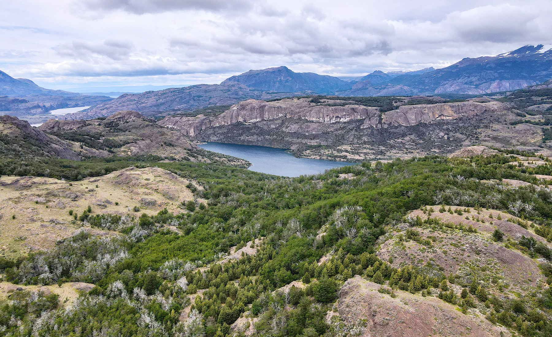 Estancia Lago Central property picture 10 of 88