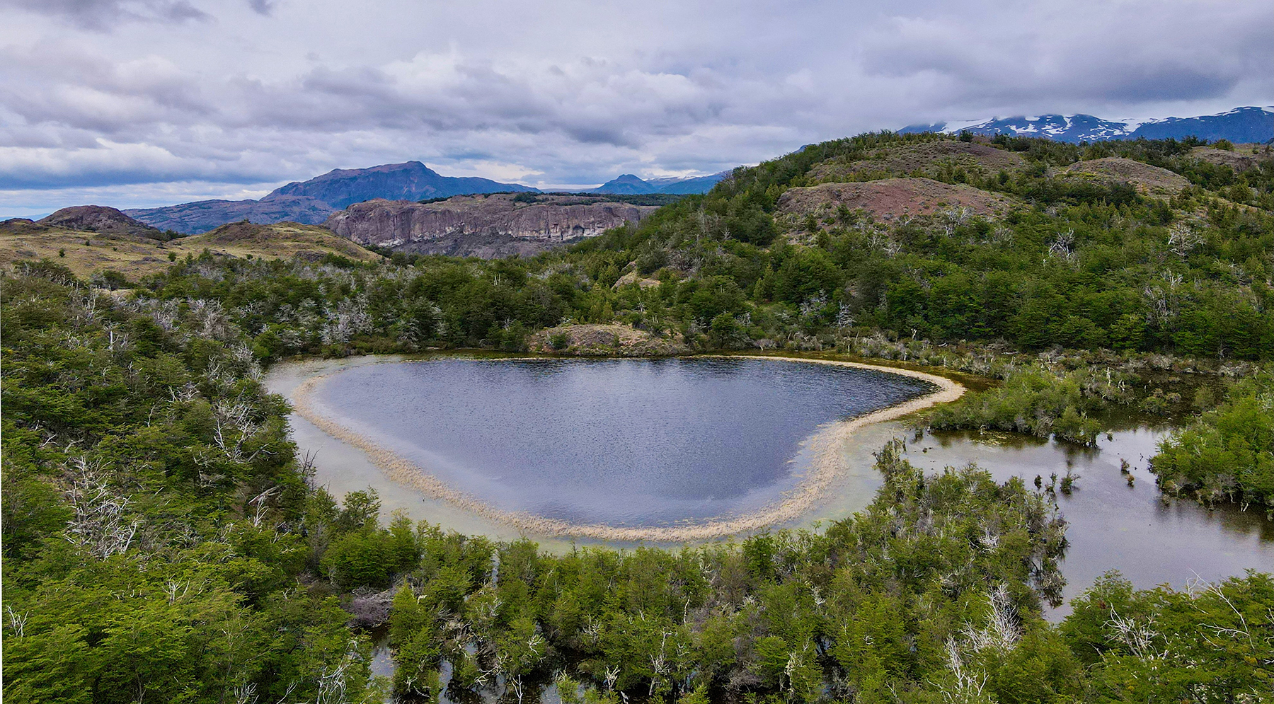 Estancia Lago Central property picture 19 of 88