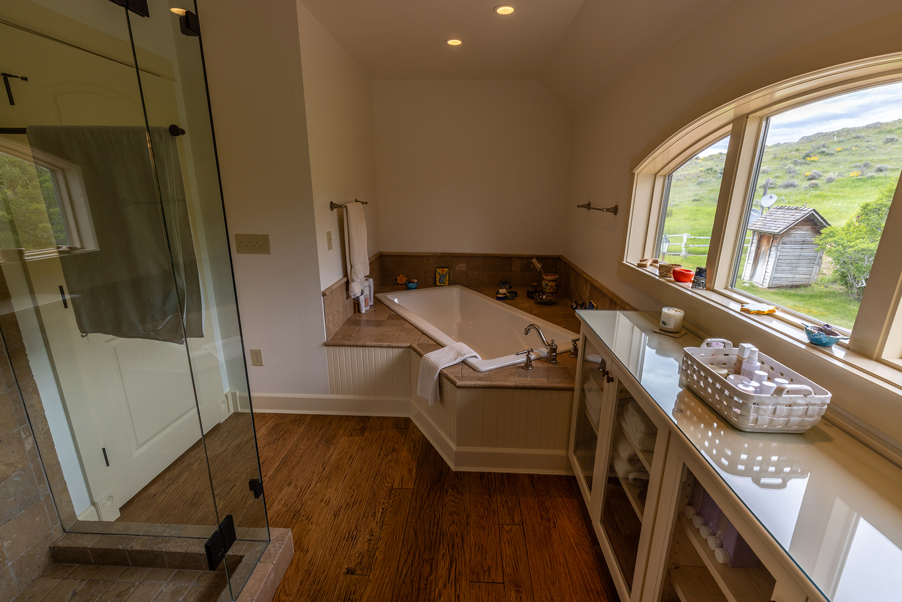 Porcupine Creek Homestead property picture 25 of 60