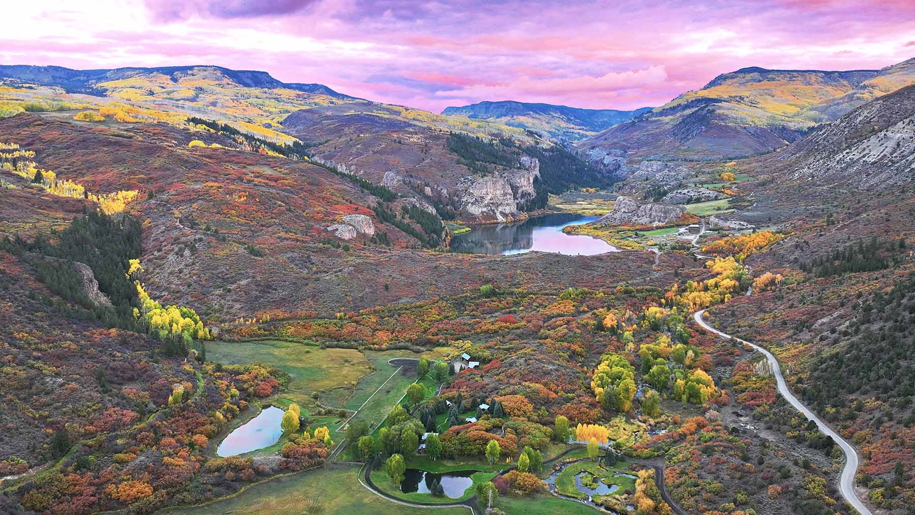 Ranch on Sweetwater property picture 2 of 88