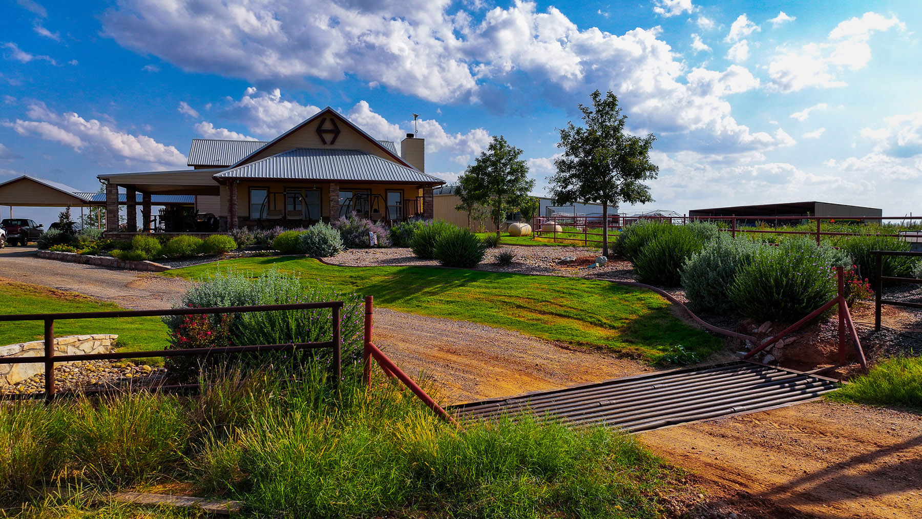 Diamond H Ranch property picture 2 of 53