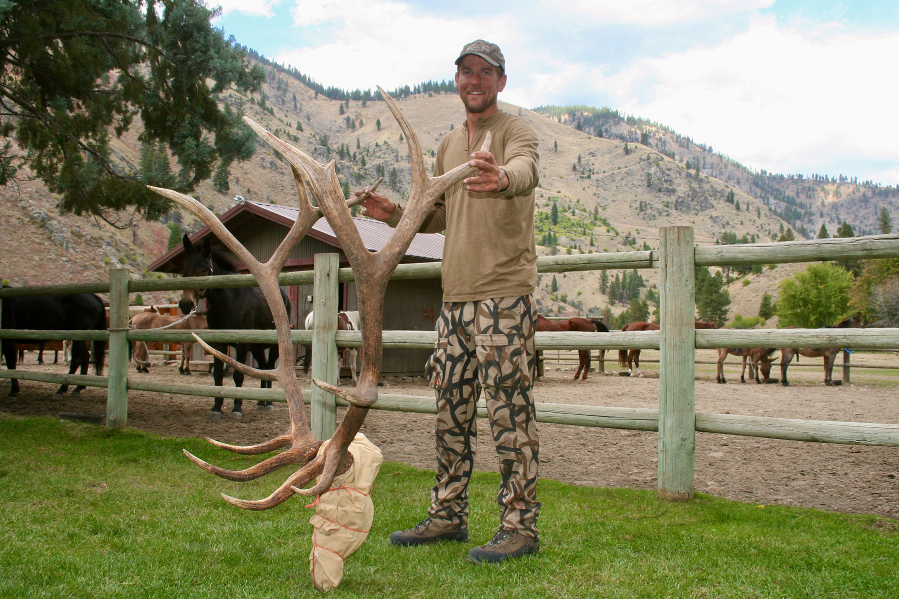 Mackay Bar Outfitters & Guest Ranch property picture 10 of 117