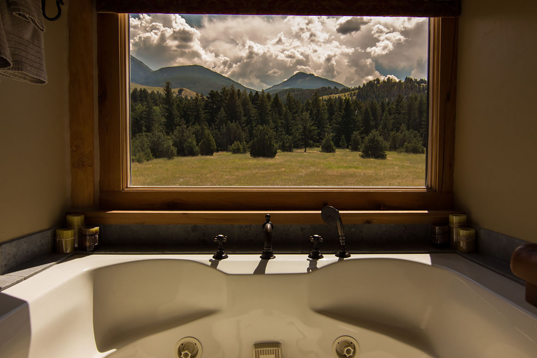 Shorthill Homestead property picture 10 of 25