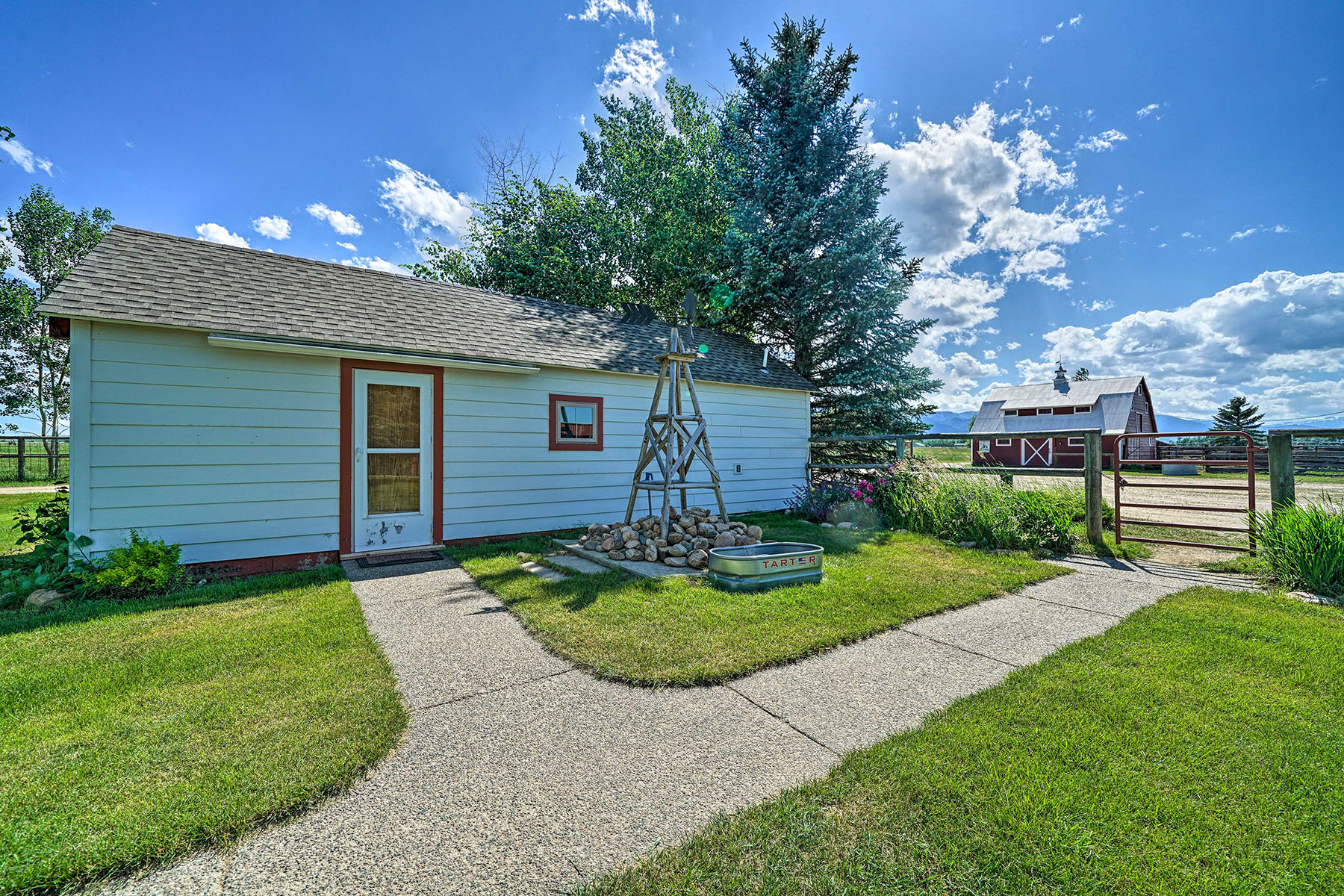 Beartooth Farmhouse property picture 35 of 42