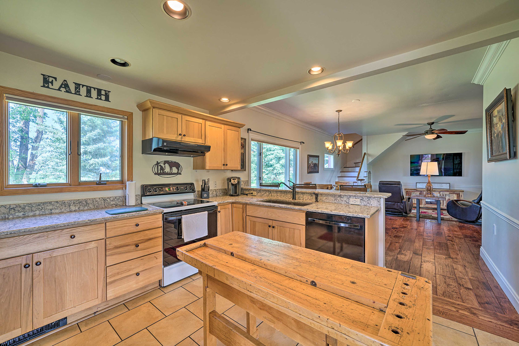 Beartooth Farmhouse property picture 11 of 42