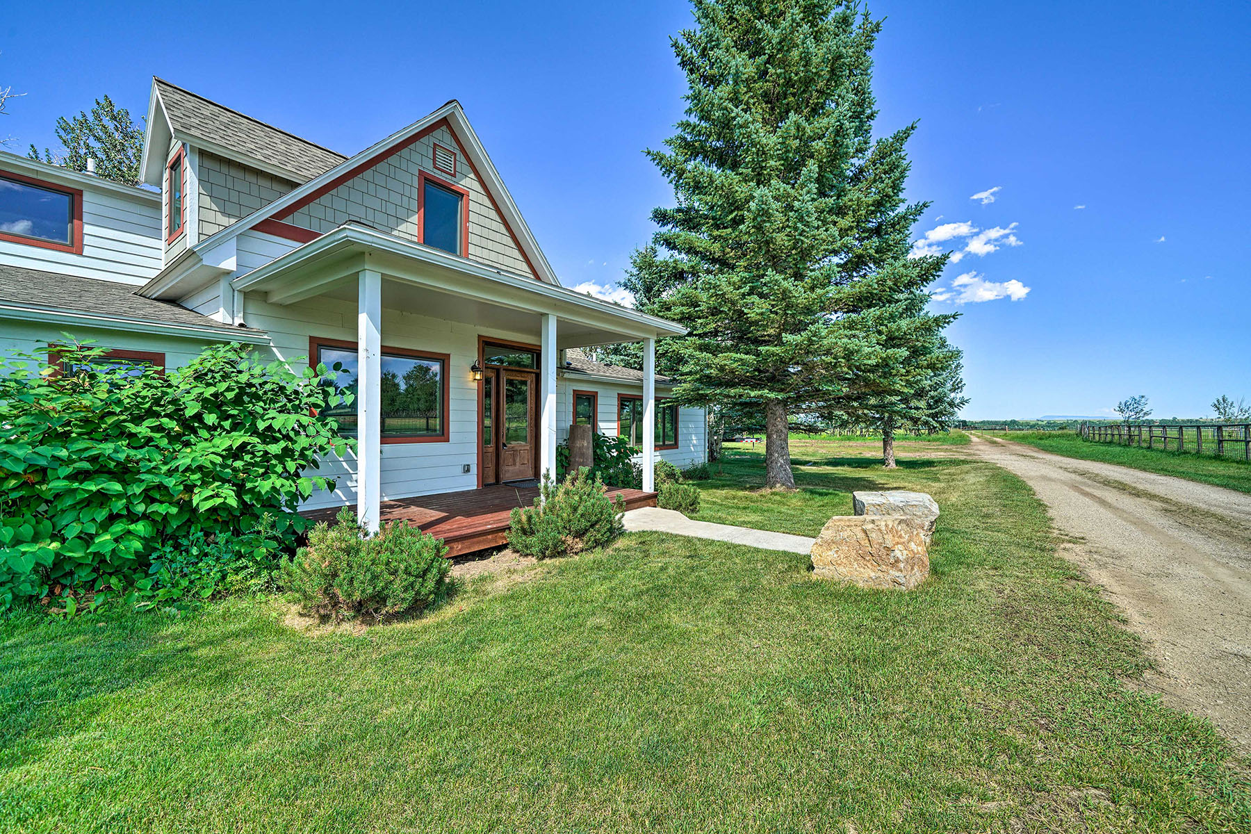 Beartooth Farmhouse property picture 6 of 42