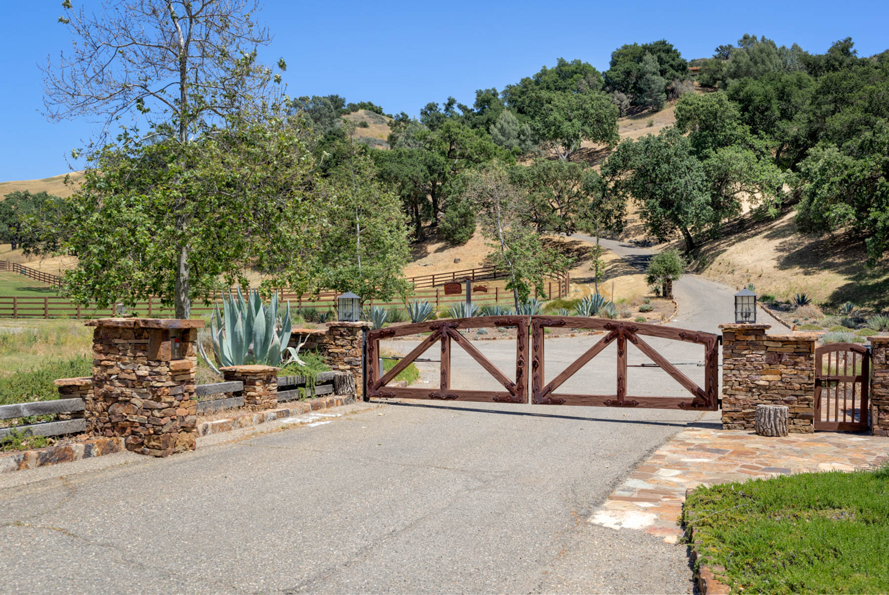 Rancho Latigo Auction property picture 43 of 46