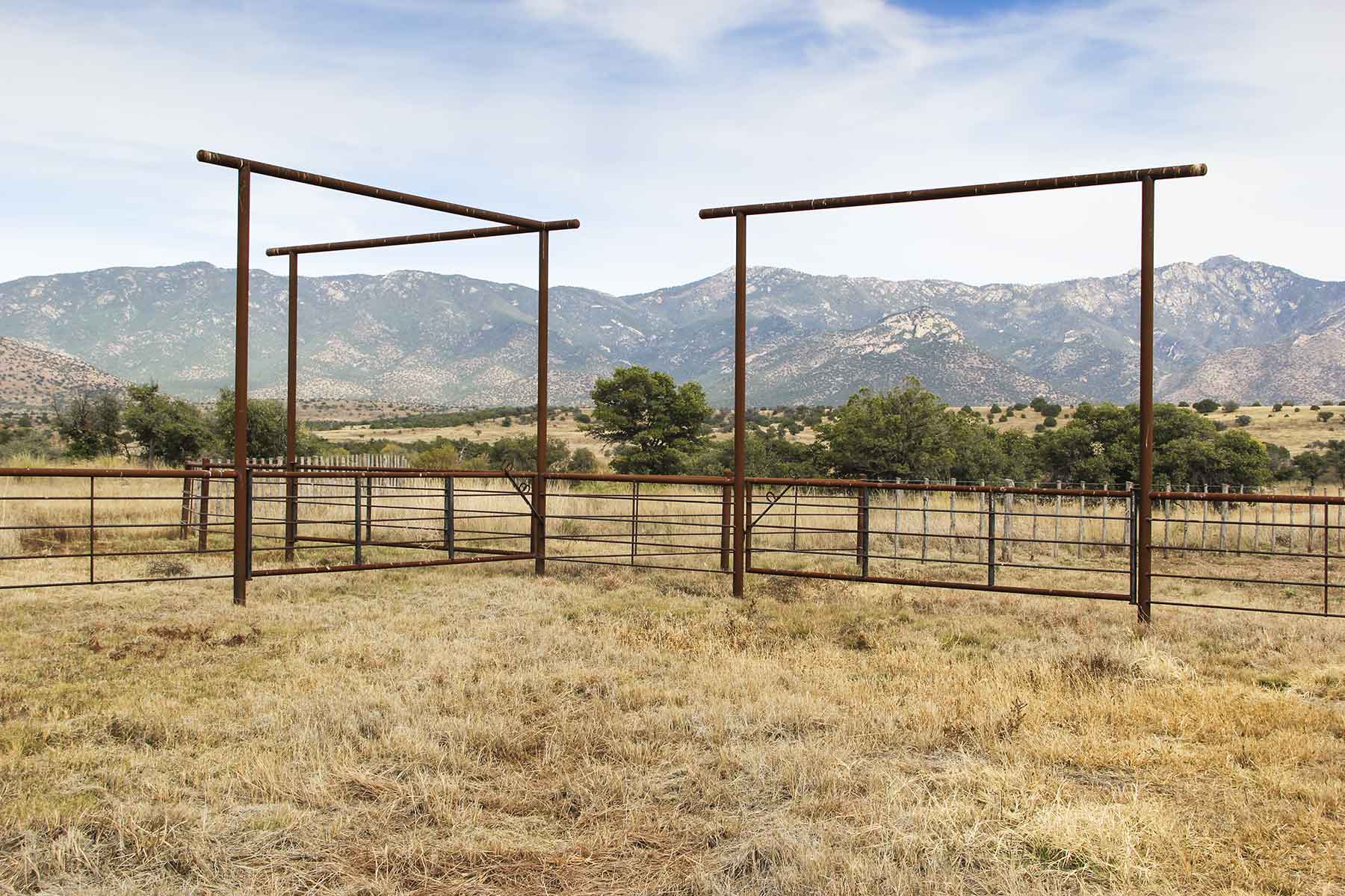 Mission Oaks Ranch property picture 5 of 76