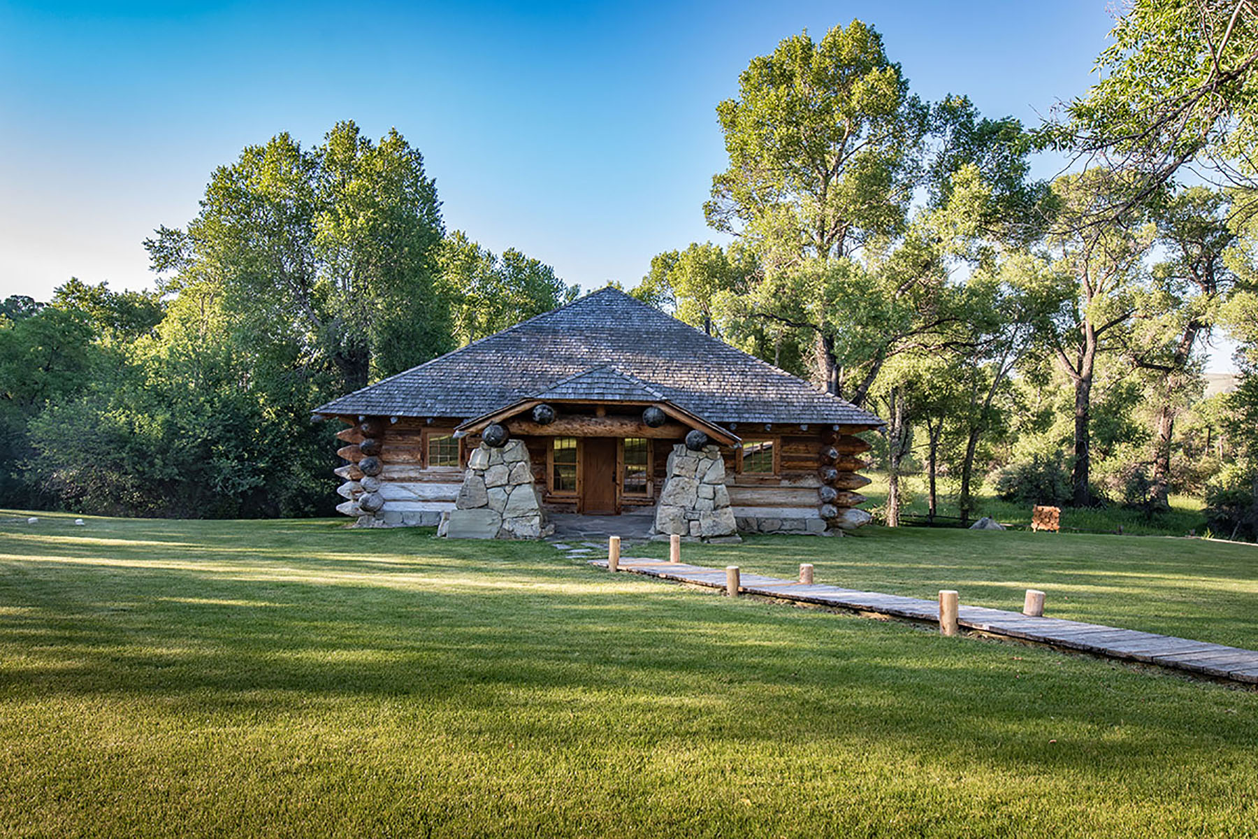 Hobble Diamond Ranch South Unit Sold Montana Hall and Hall