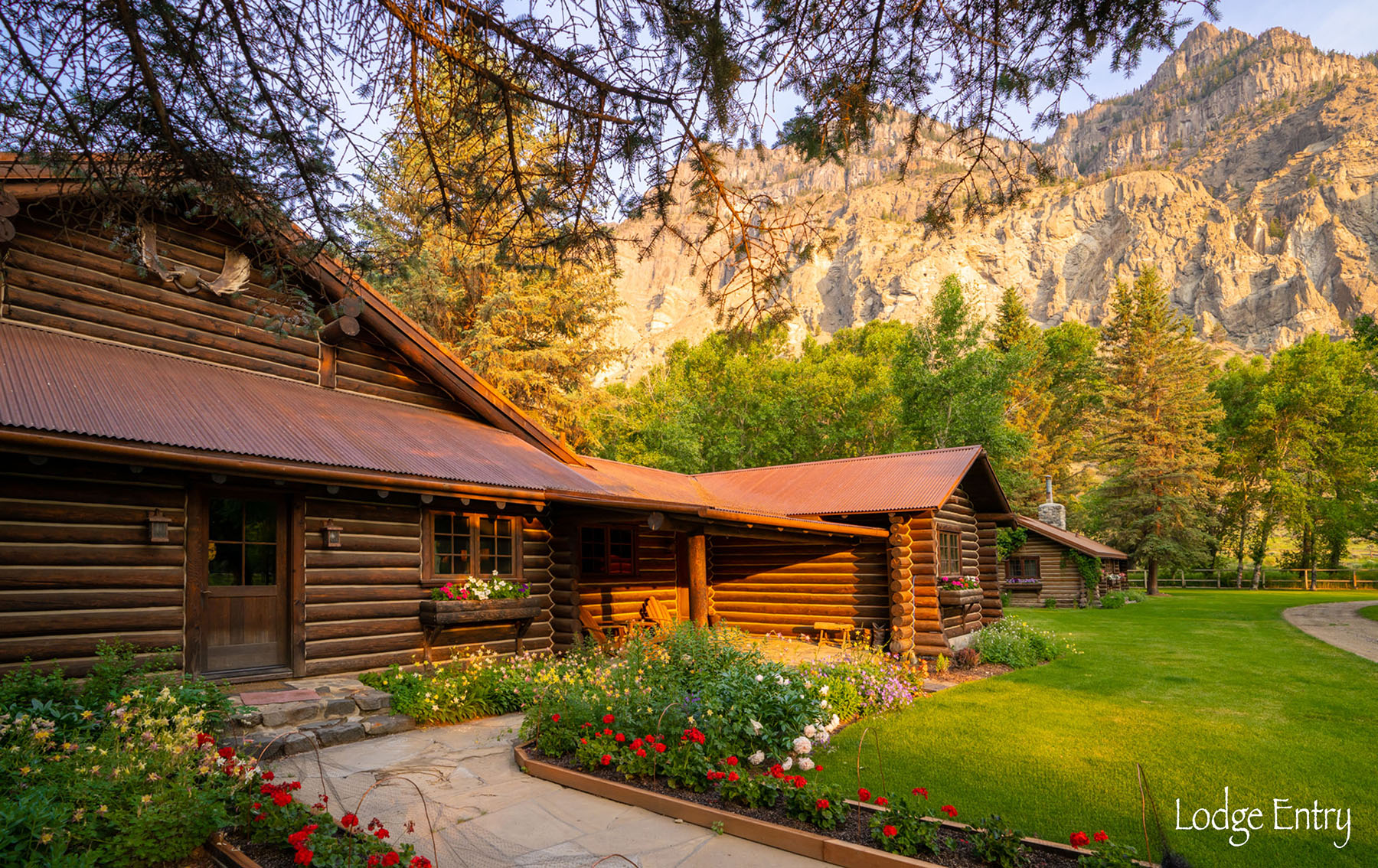 Hawkeye Ranch Hall and Hall