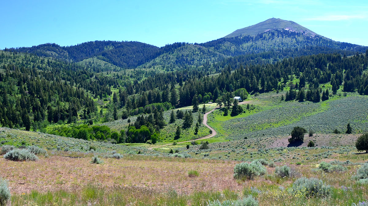 Lookout Mountain Ranch property picture 2 of 10