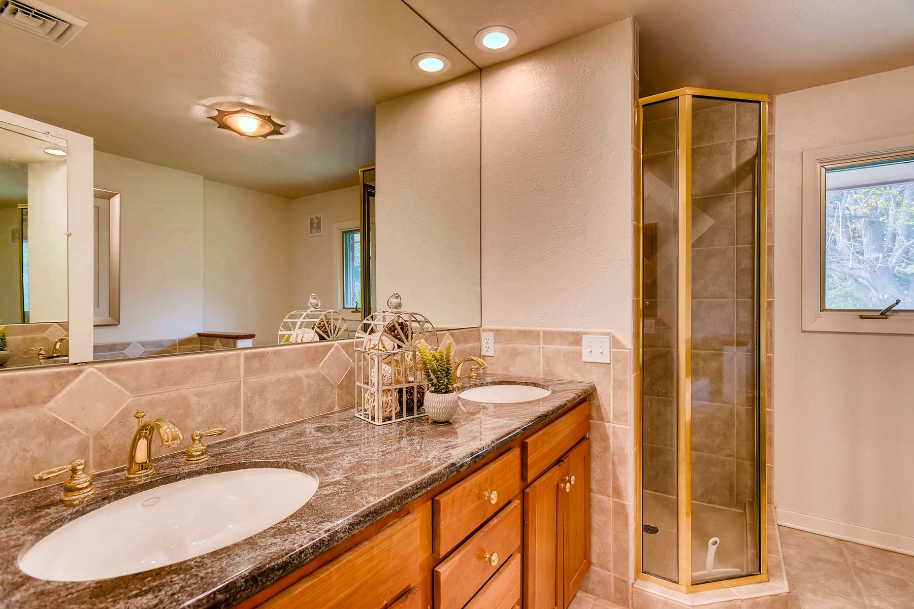 Rocking R - Orchard House property picture 19 of 34