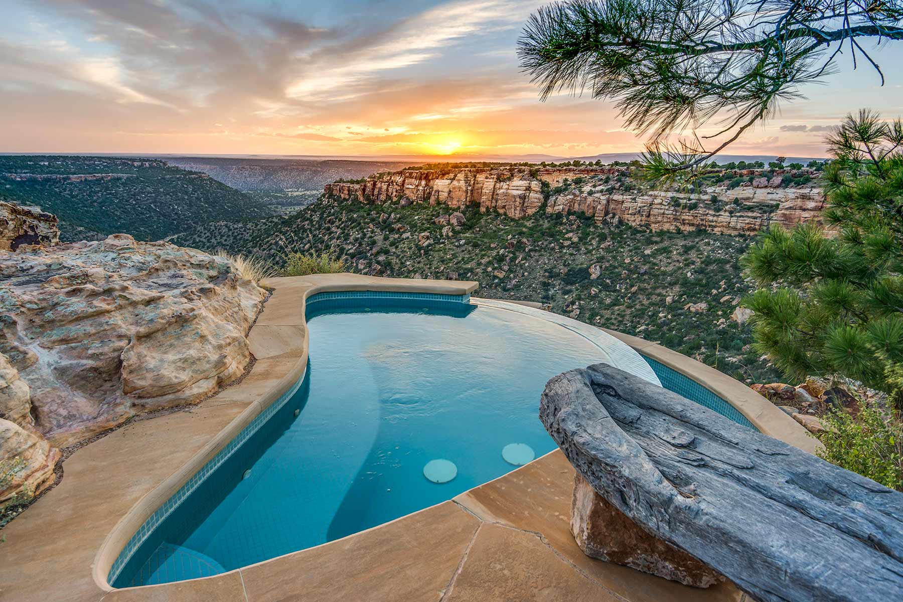 Dos Caballos property picture 4 of 87