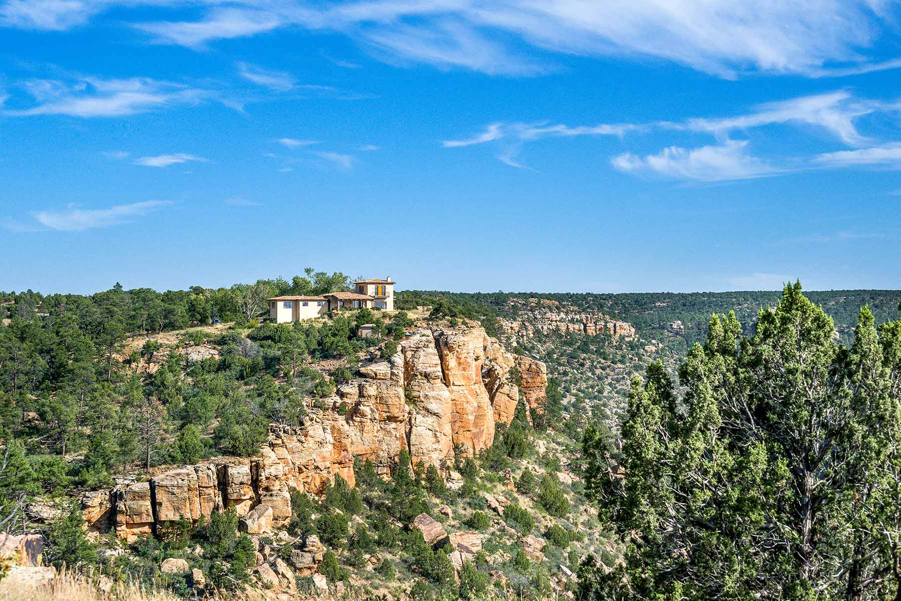 Dos Caballos property picture 5 of 87