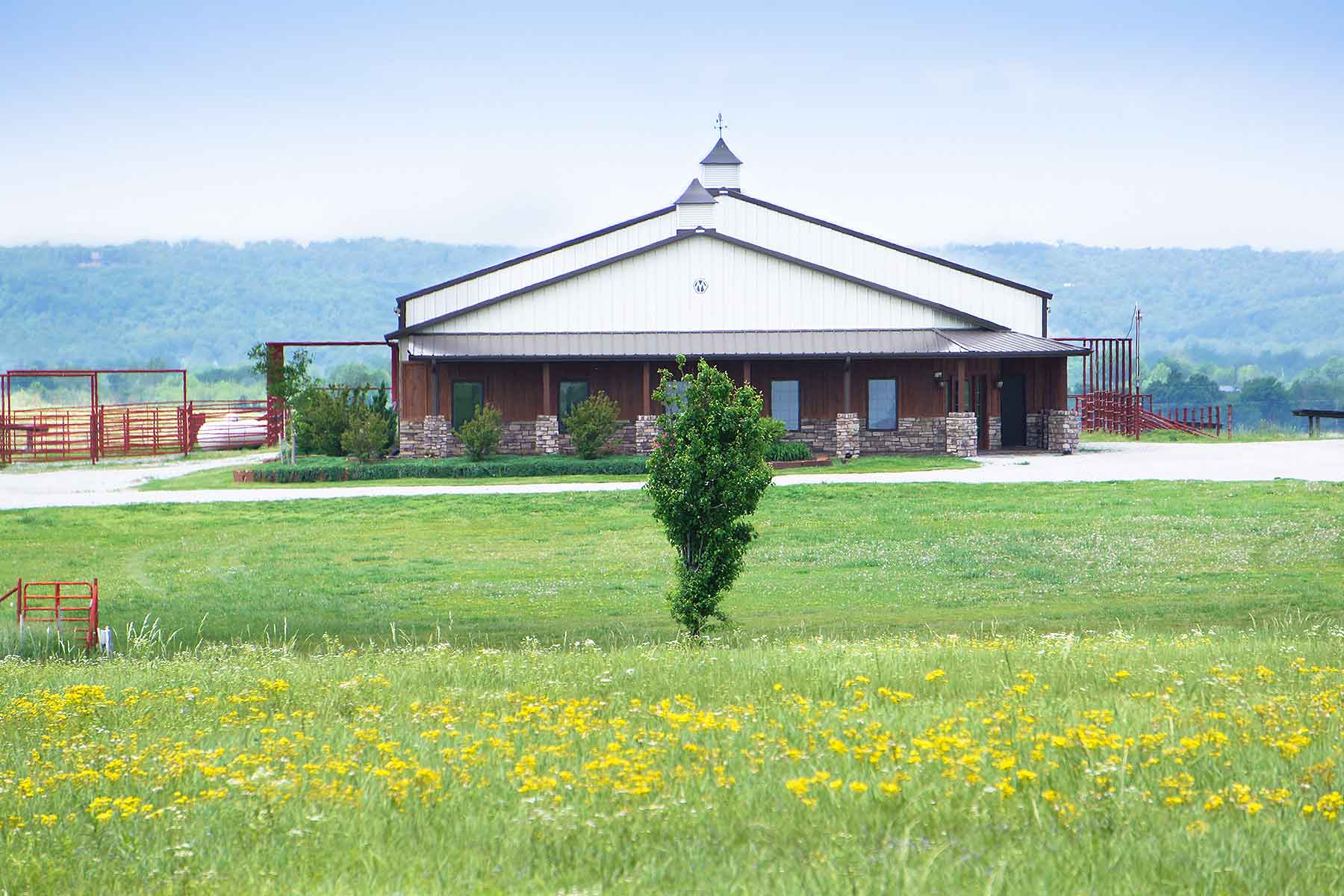 Star Lake Ranch Sold Oklahoma Hall and Hall