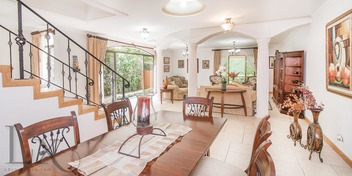 Sweet House in Lomas de Ayarco