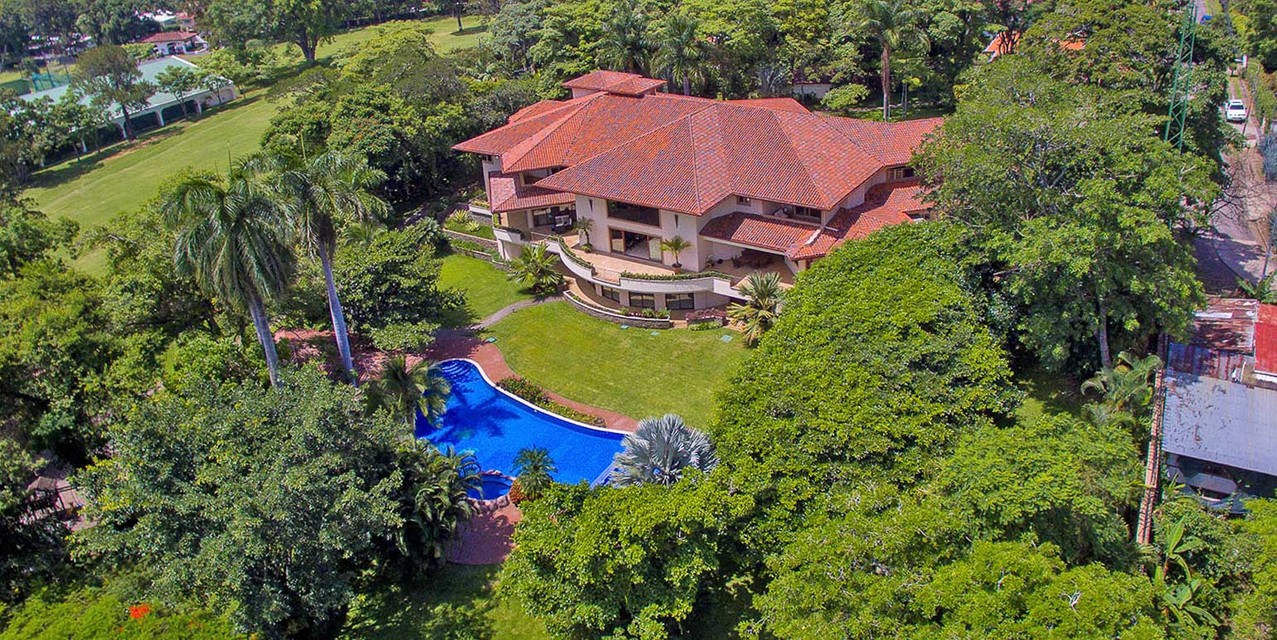 Country Estate in Escazú — photo
