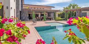 Gallery Home at La Cañada