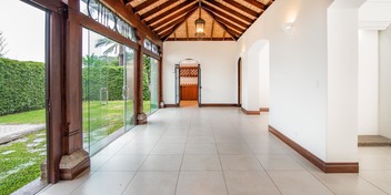 Investment: Agrabla Single-level Home @ Bosques de Lindora