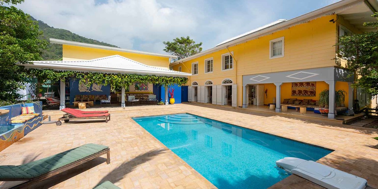 Villa Reunión Estate in Santa Ana — photo