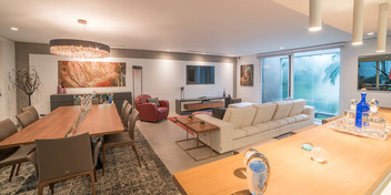 Villa Milano Santa Ana