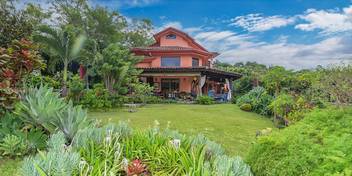 Green Leaves Home in Villa Real