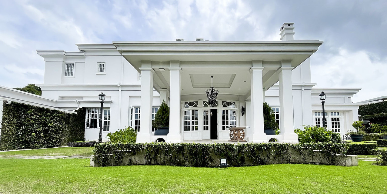 Los Yoses White House — photo
