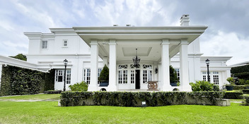 Los Yoses White House