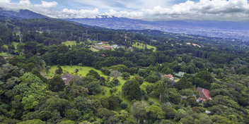 Villa Paraíso Lot in Heredia