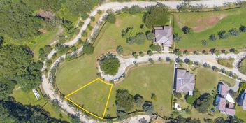 The Perfect Flat Lot at Espinal