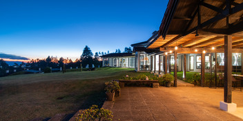 Vivid Vista Home at San Isidro, Heredia