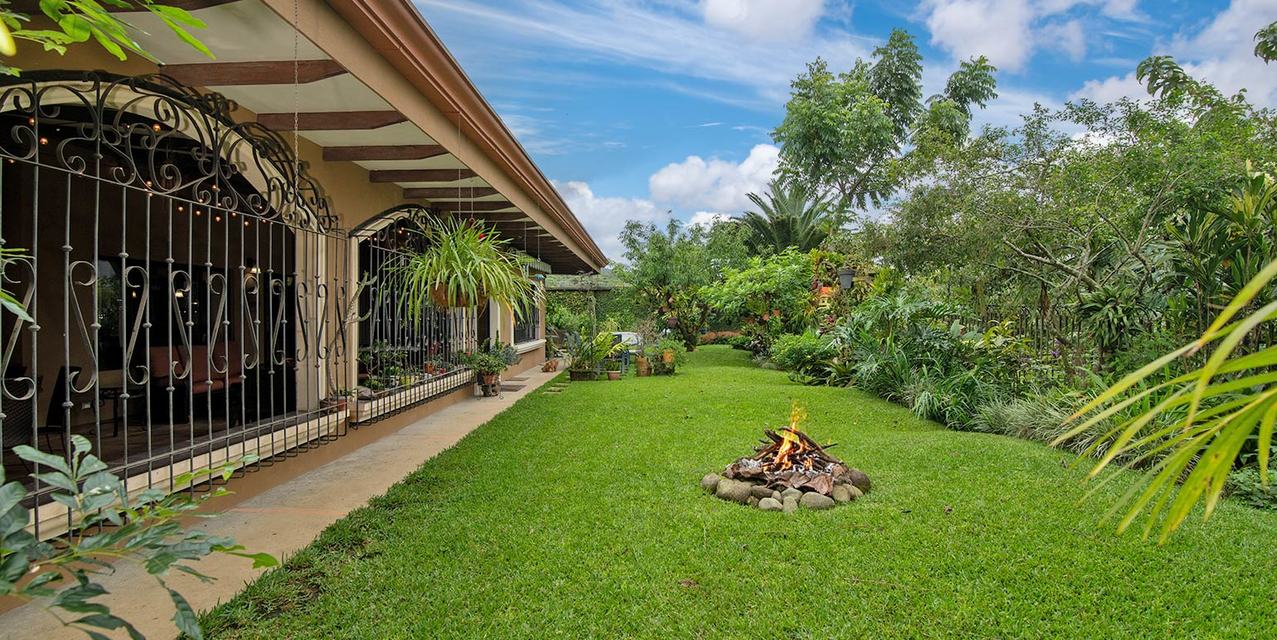 The Lakota Terrace Home — photo