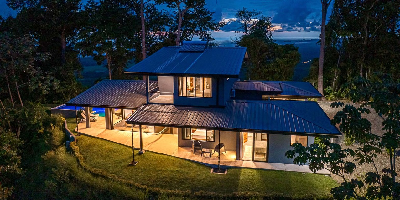 Manuel Antonio Sunset Home at Portalon Hills — photo