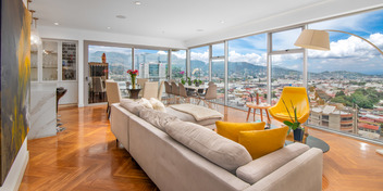 Investment: The Sunset Apartment in Rohrmoser