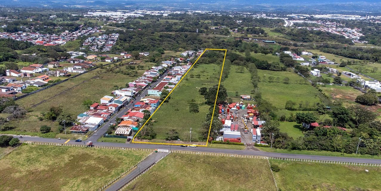 Grand High-Density Lot in La Guácima — photo