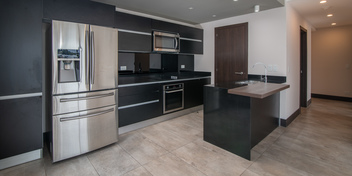 Golfside Golden Corner Apartment