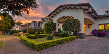 Single-level Bliss Home Gregal