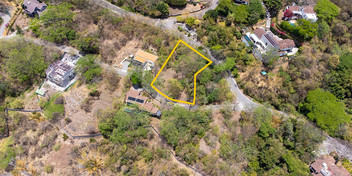 Panoramic Views Urban Charm Lot in Villa Real