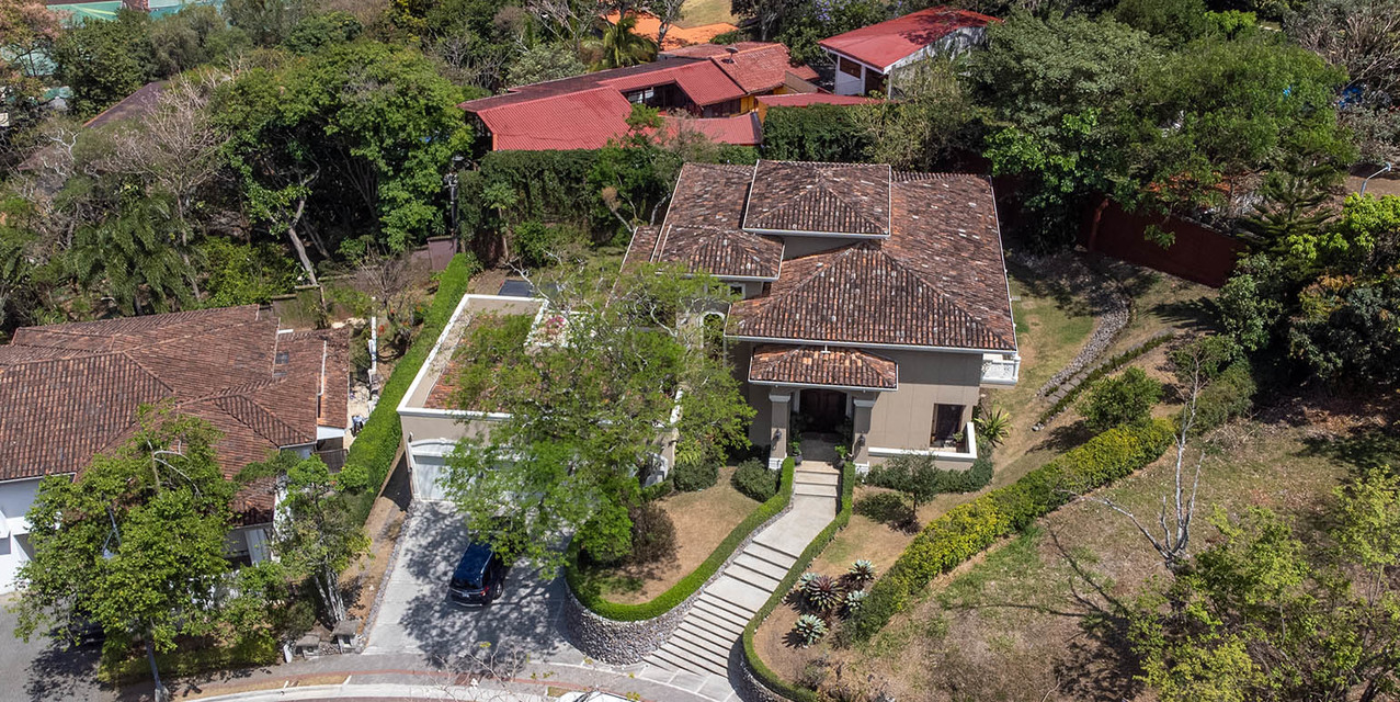 Smart Colonial Home en Cerro Real — photo