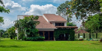 Garden Jewel Home in Moravia