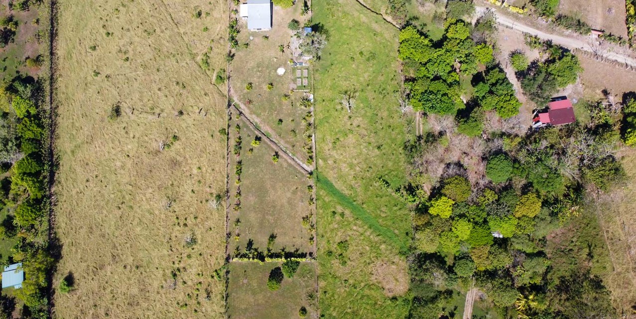 Gift of Nature Land at Playa Cabuya — photo