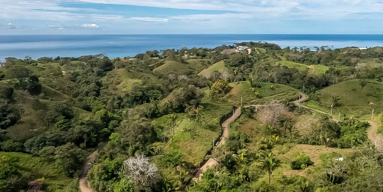 Expansive Hillside Lot Above Santa Teresa — photo