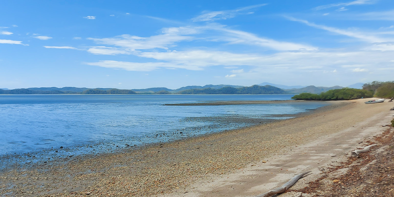 Punta Piedra Island in Abangares, Guanacaste
