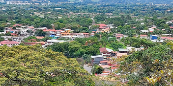 Gran Finca Piedades in Santa Ana