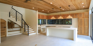 Brand New Contemporary Home Short Walk from the Beach in Malpaís
