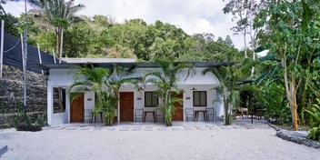 Triplex Property with Three Apartments in Santa Teresa